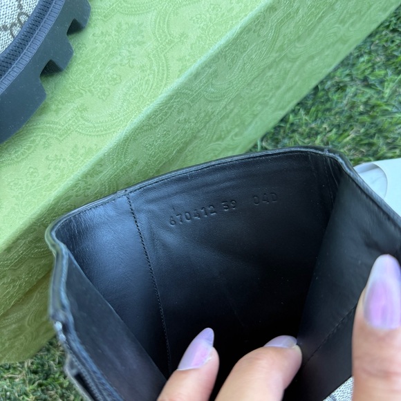 Gucci Women's Black and Tan Boots - Picture 14 of 16